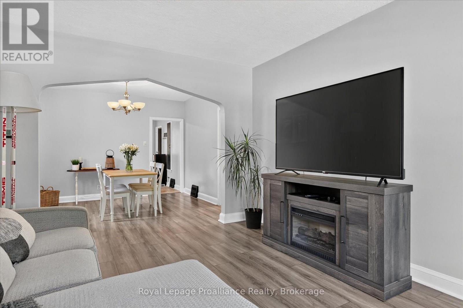 107 MORROW STREET - 5