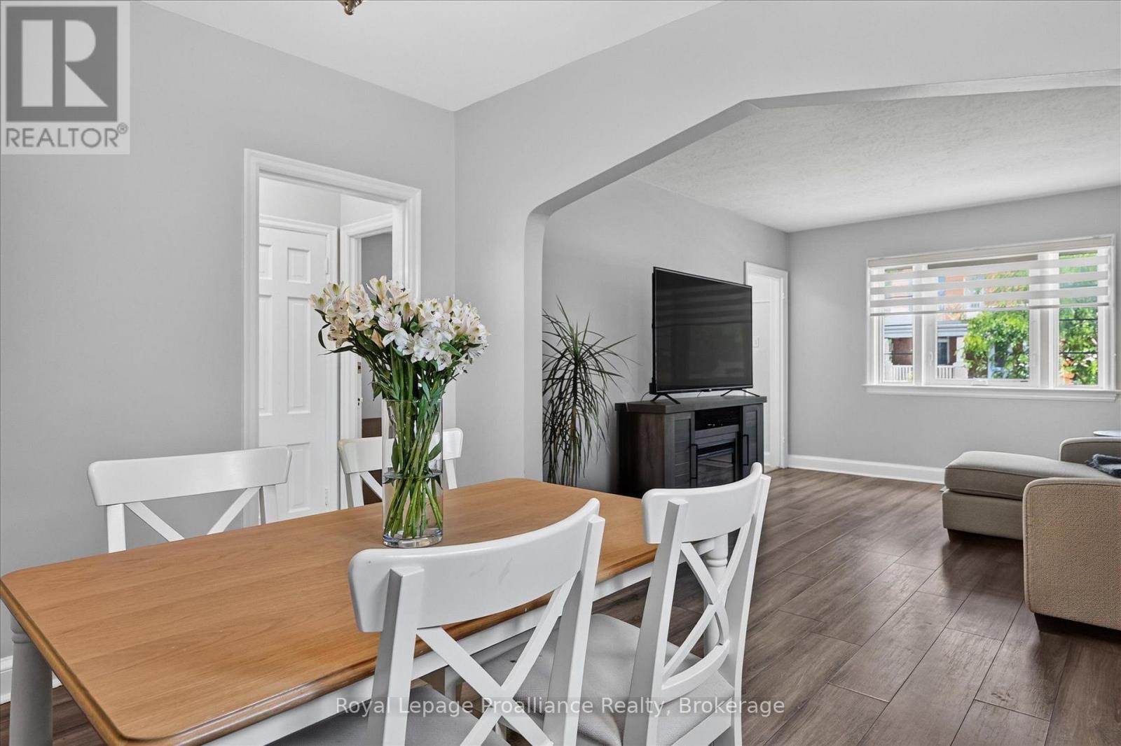 107 MORROW STREET - 8