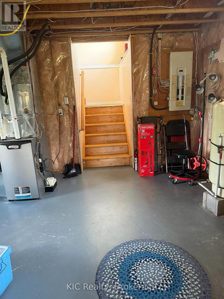 221 JONES ROAD - Image 32