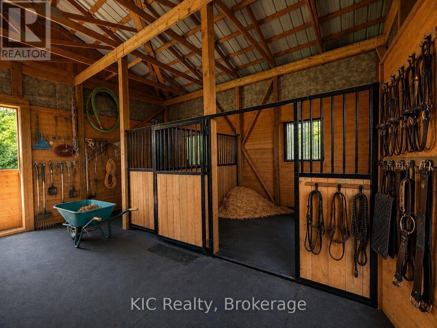 221 JONES ROAD - Image 9