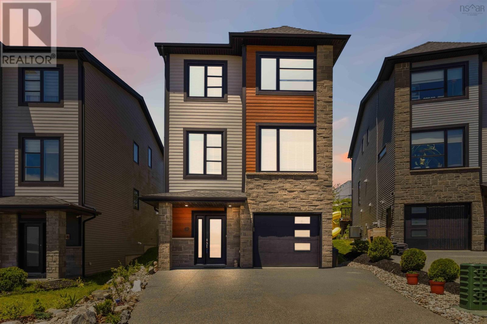 62 Hadley Street - 1