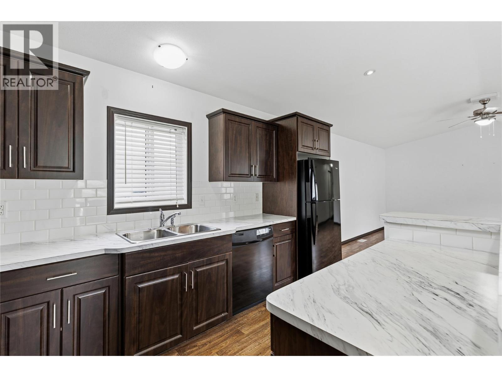 #202 15401 Kalamalka Road - 18