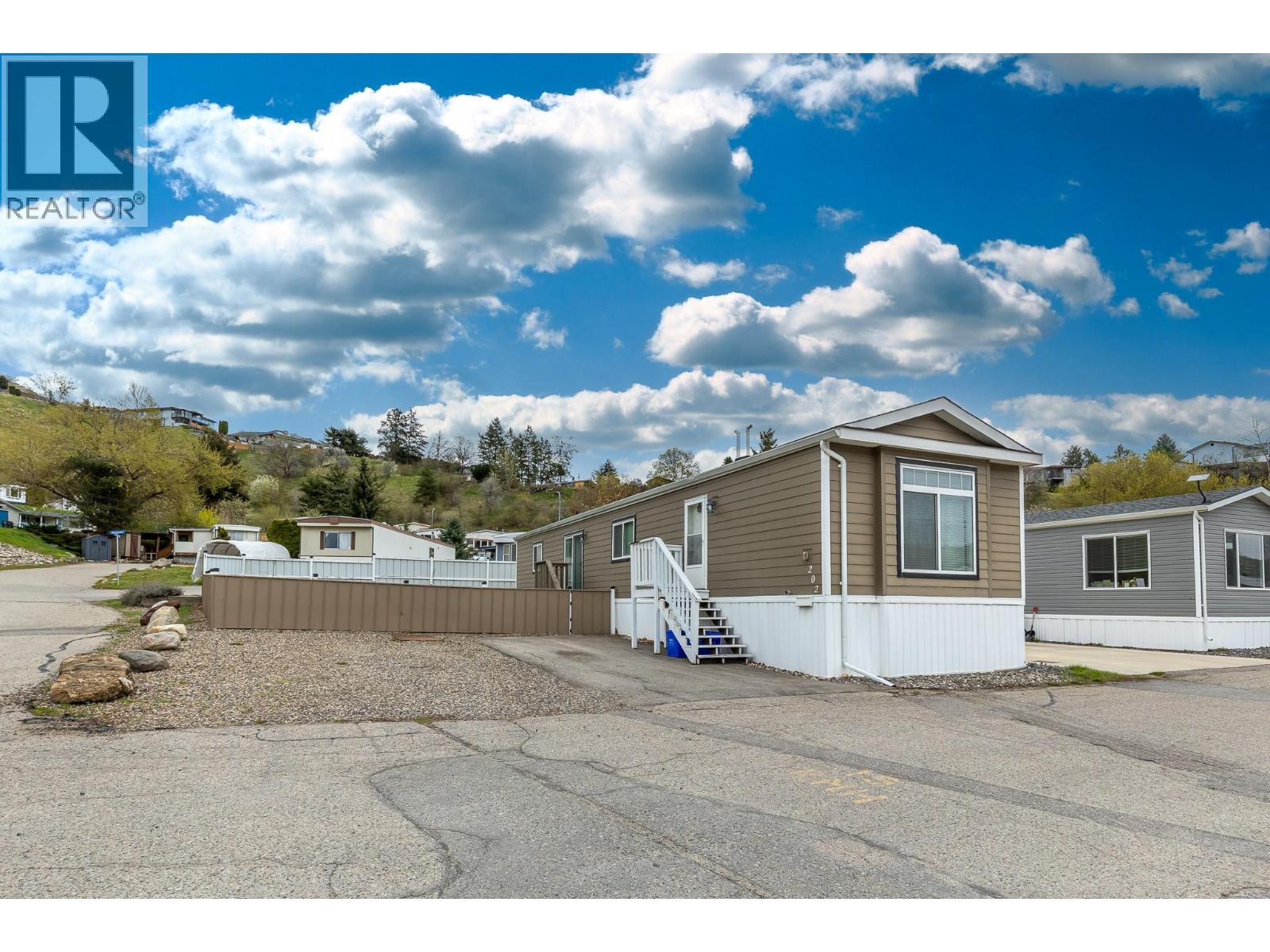 #202 15401 Kalamalka Road - 2