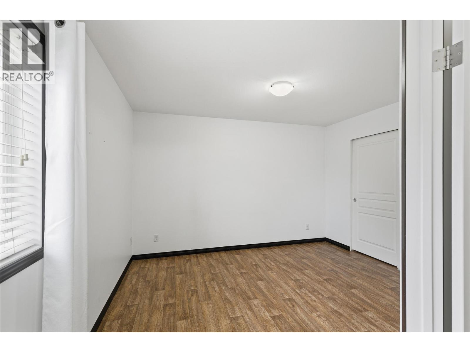 #202 15401 Kalamalka Road - 21