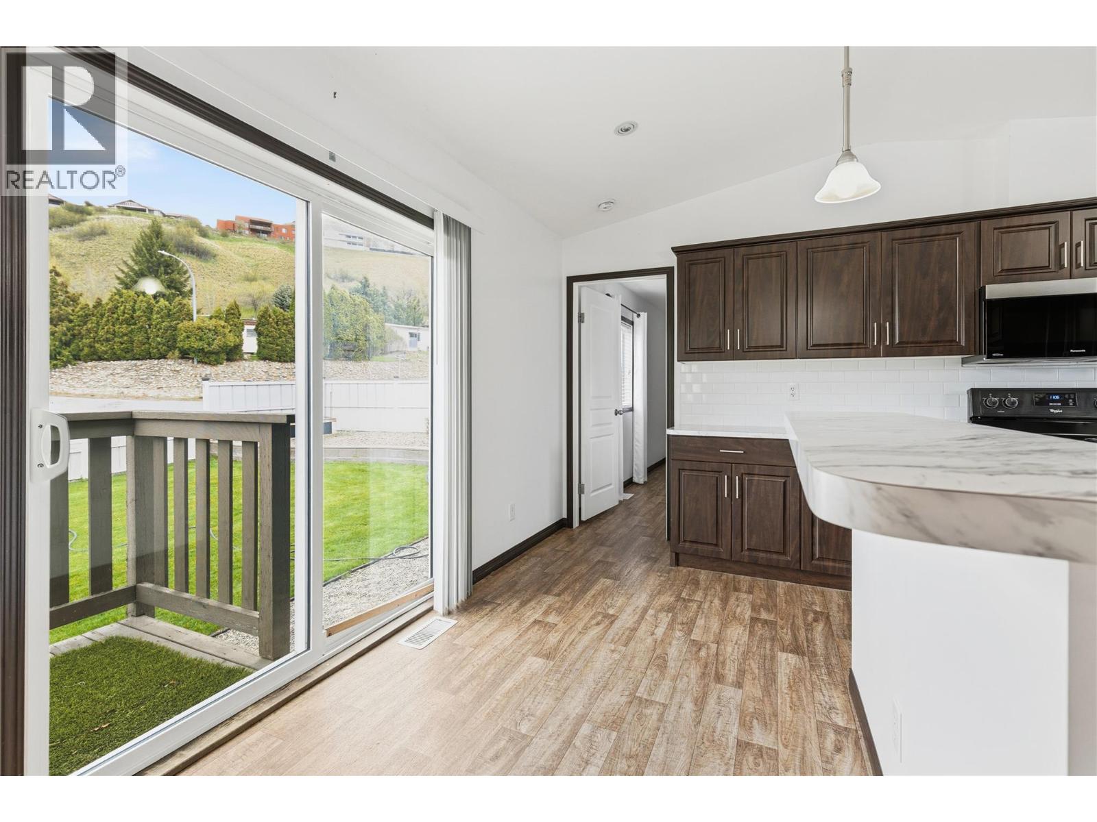 #202 15401 Kalamalka Road - 32