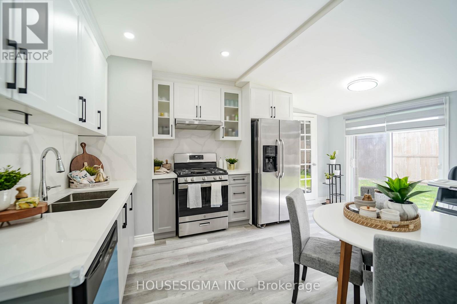 136 CELINA STREET - 16