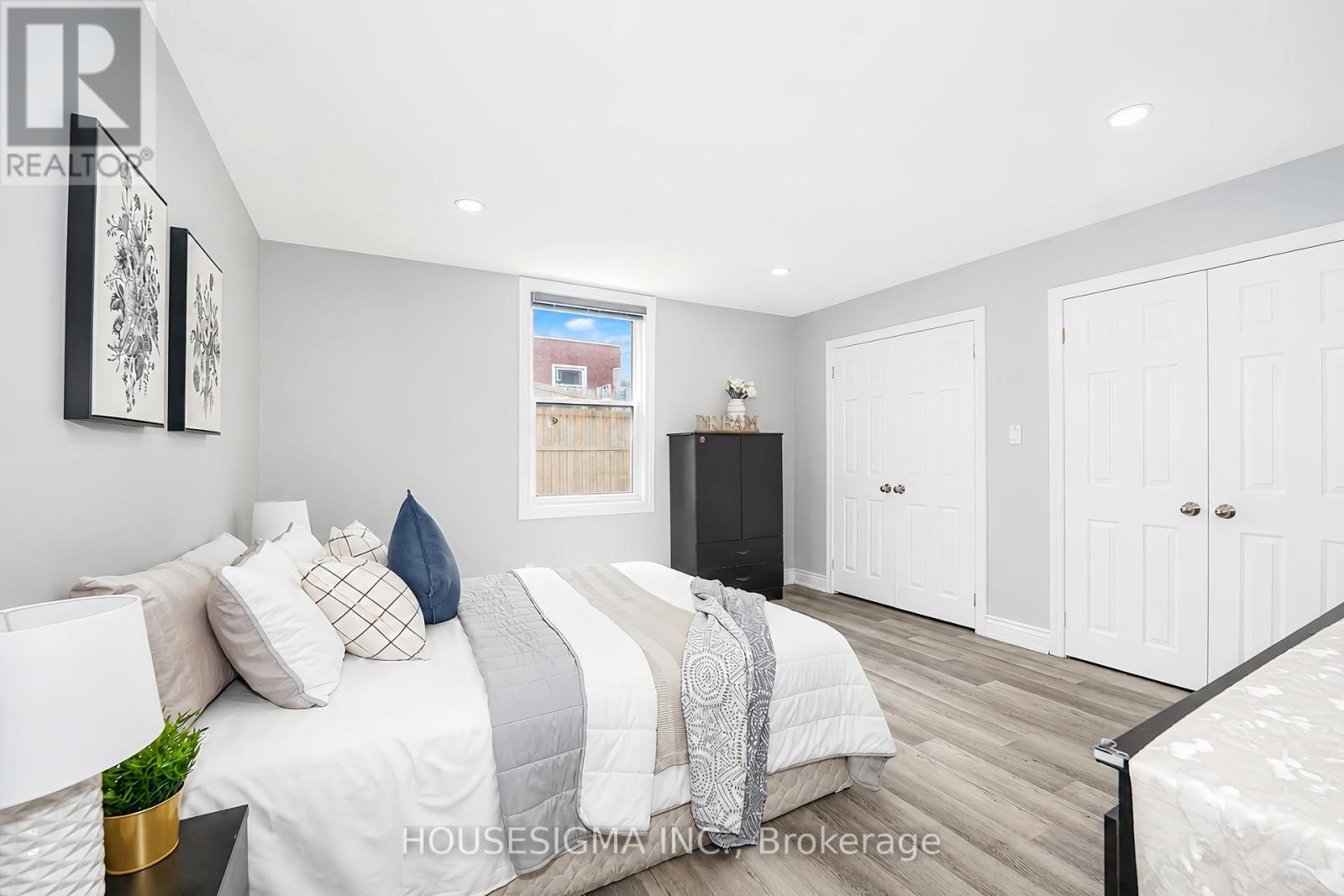 136 CELINA STREET - 22