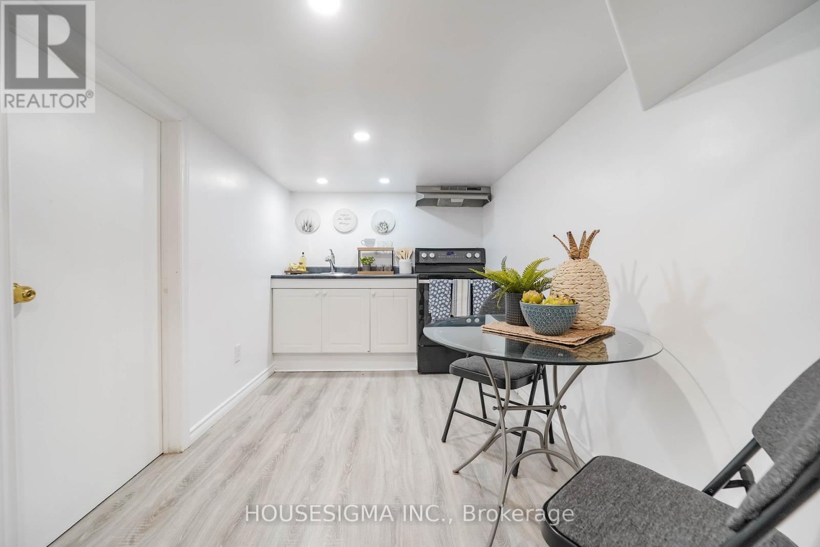 136 CELINA STREET - 29