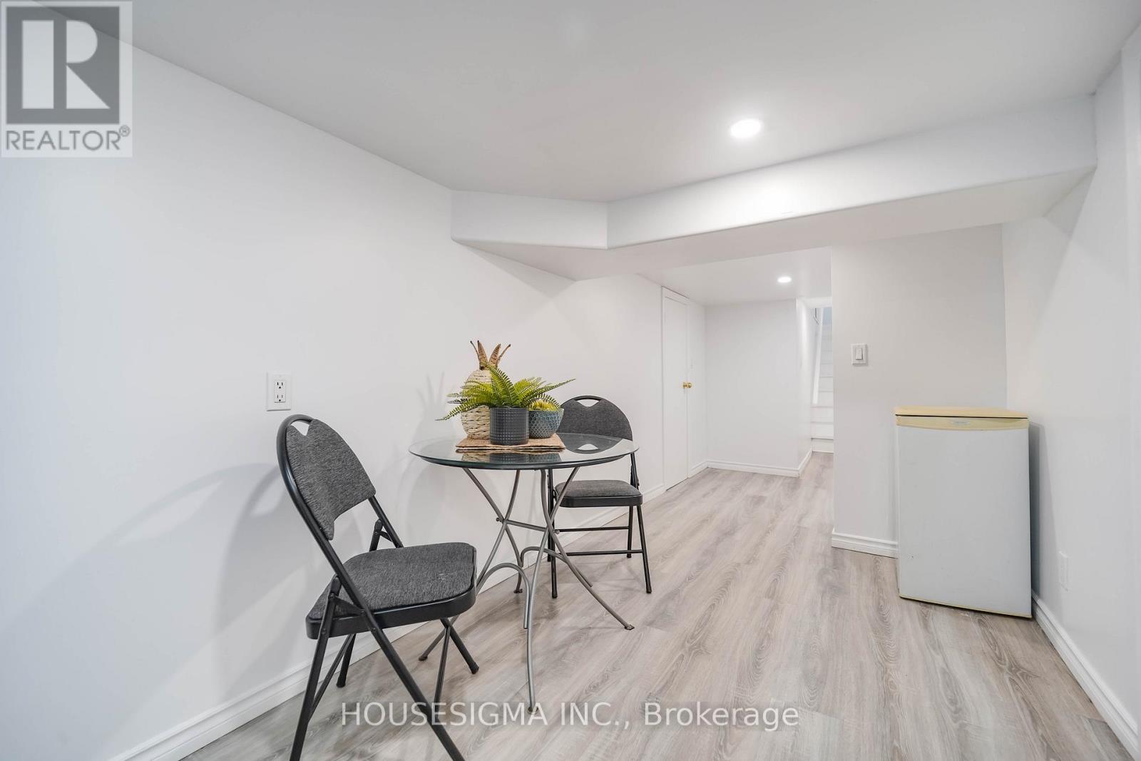 136 CELINA STREET - 30