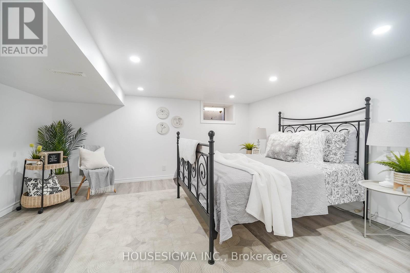 136 CELINA STREET - 31