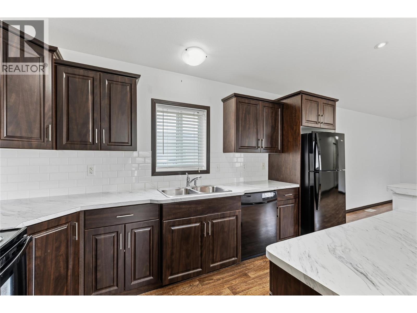 #202 15401 Kalamalka Road - 16