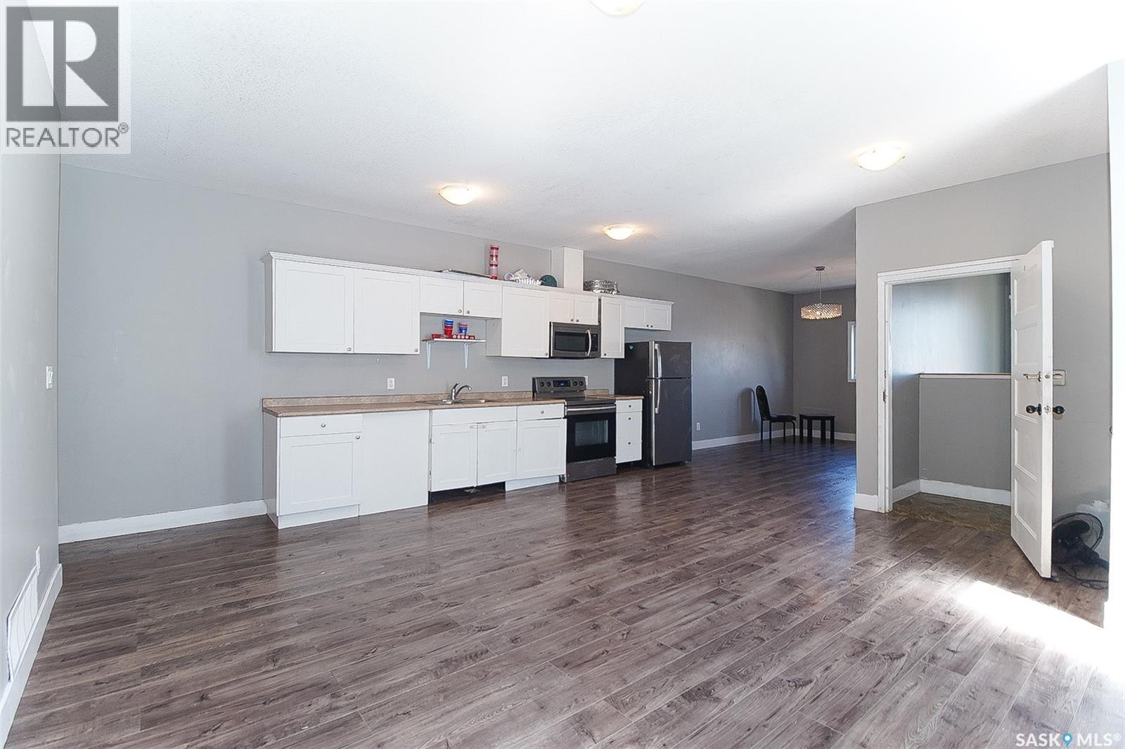 1352 Angus STREET - 21