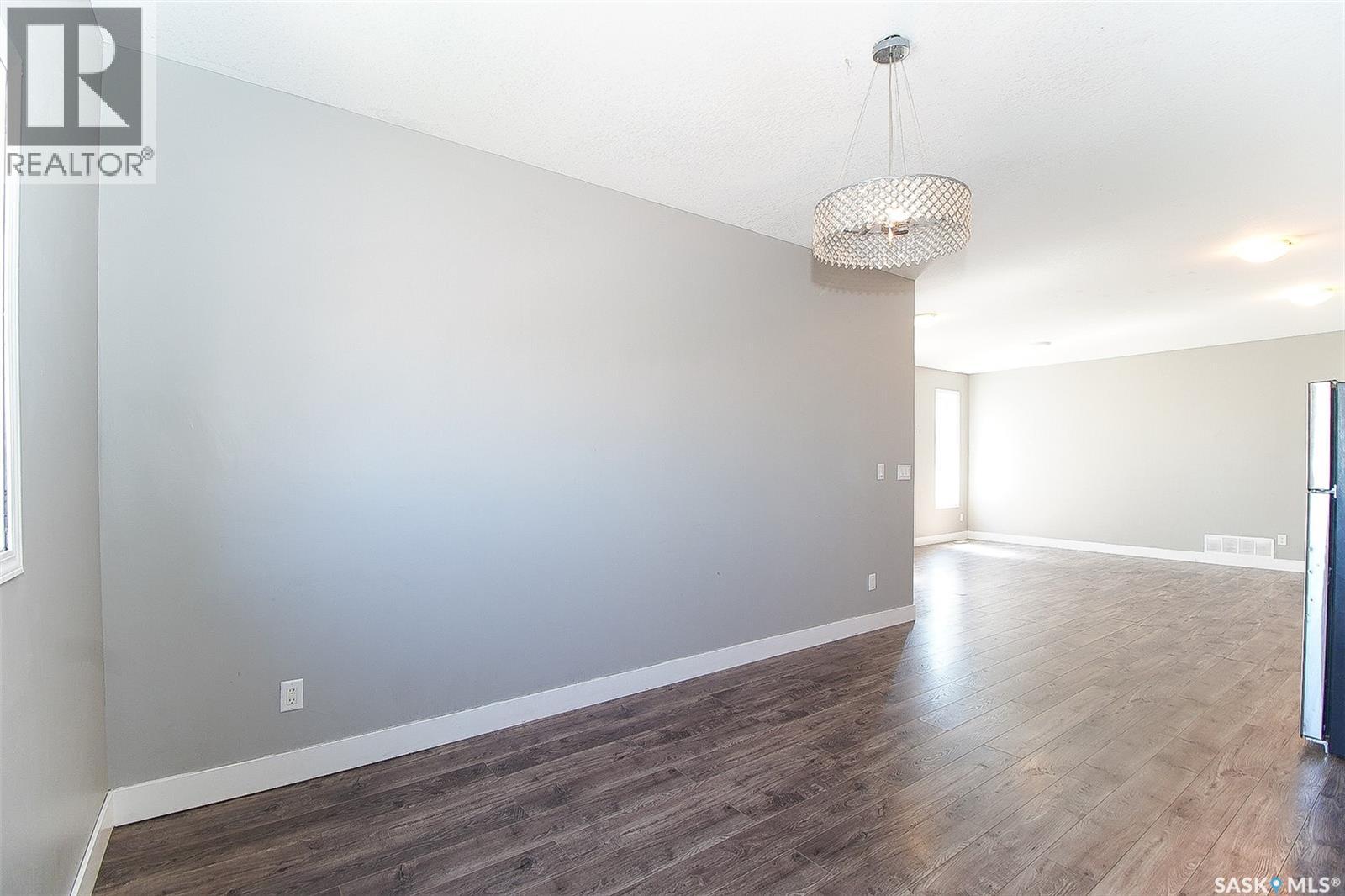 1352 Angus STREET - 22