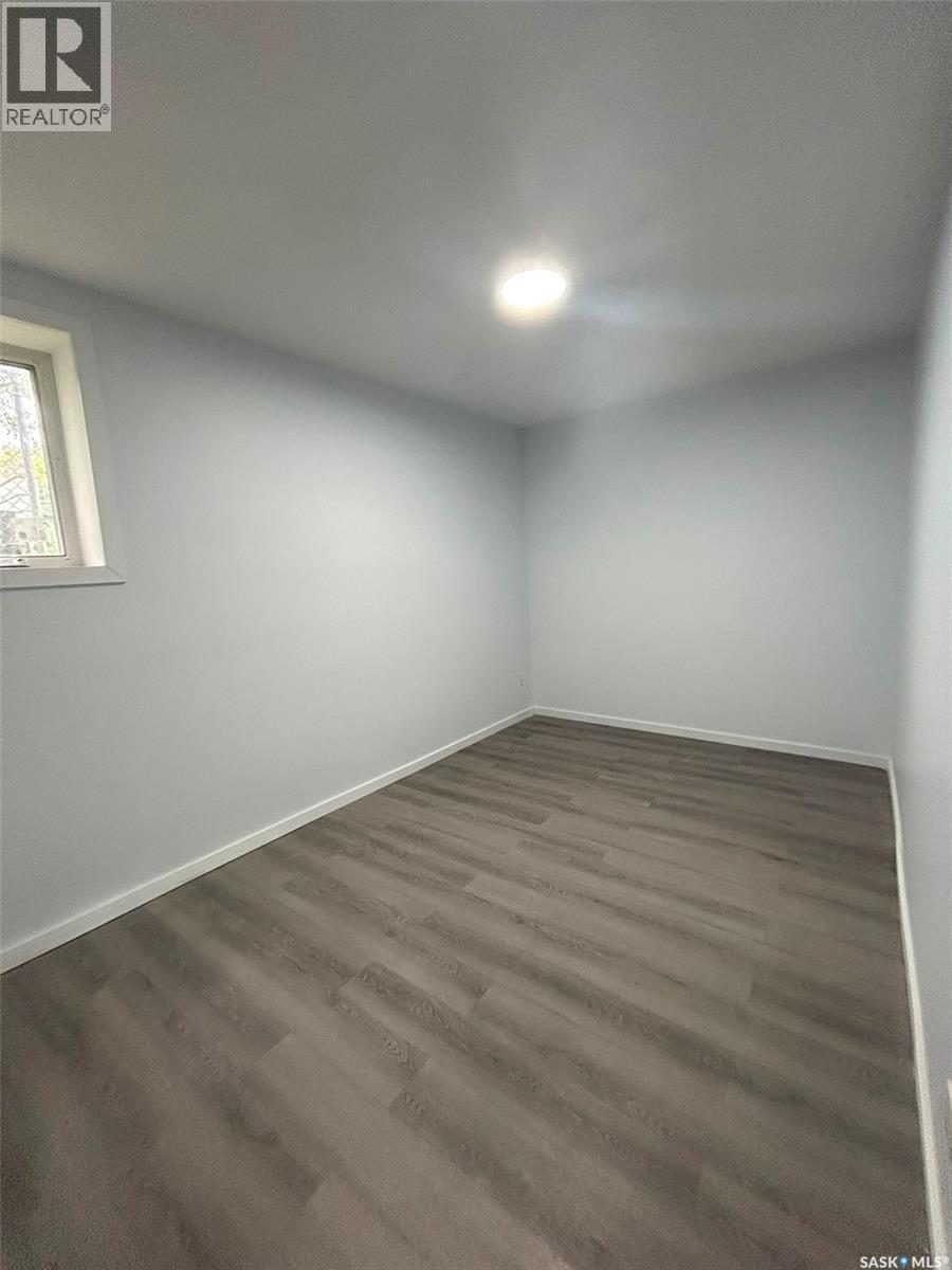 1352 Angus STREET - 52