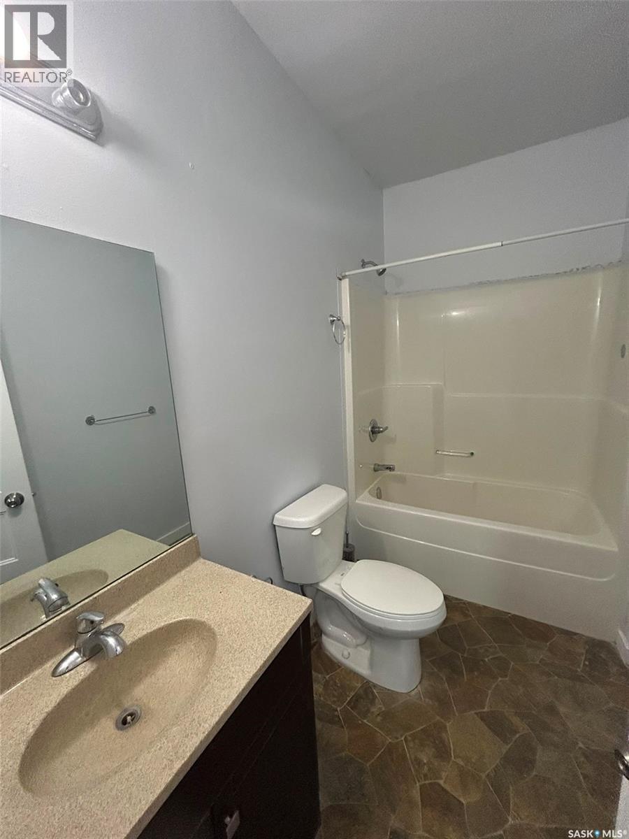 1352 Angus STREET - 47