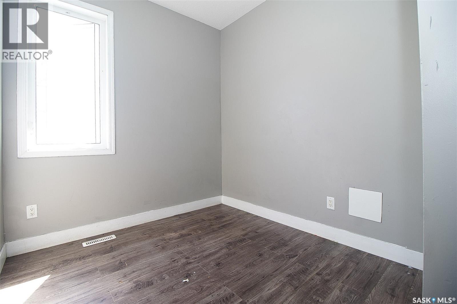1352 Angus STREET - 31