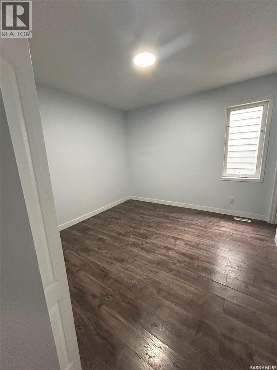 1352 Angus STREET - 49