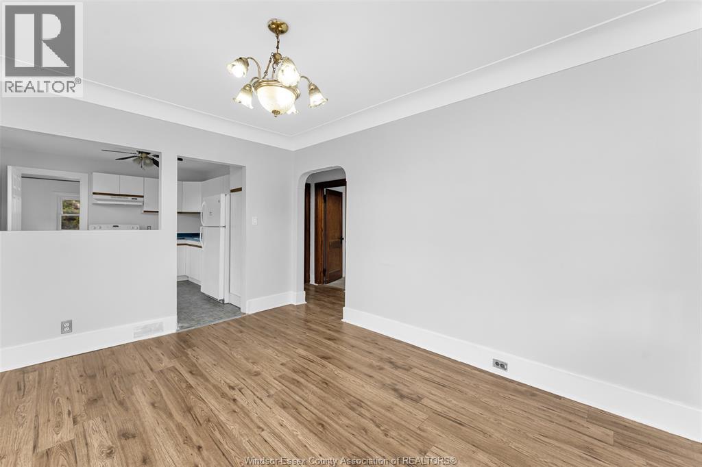 3298 COLLEGE - 6