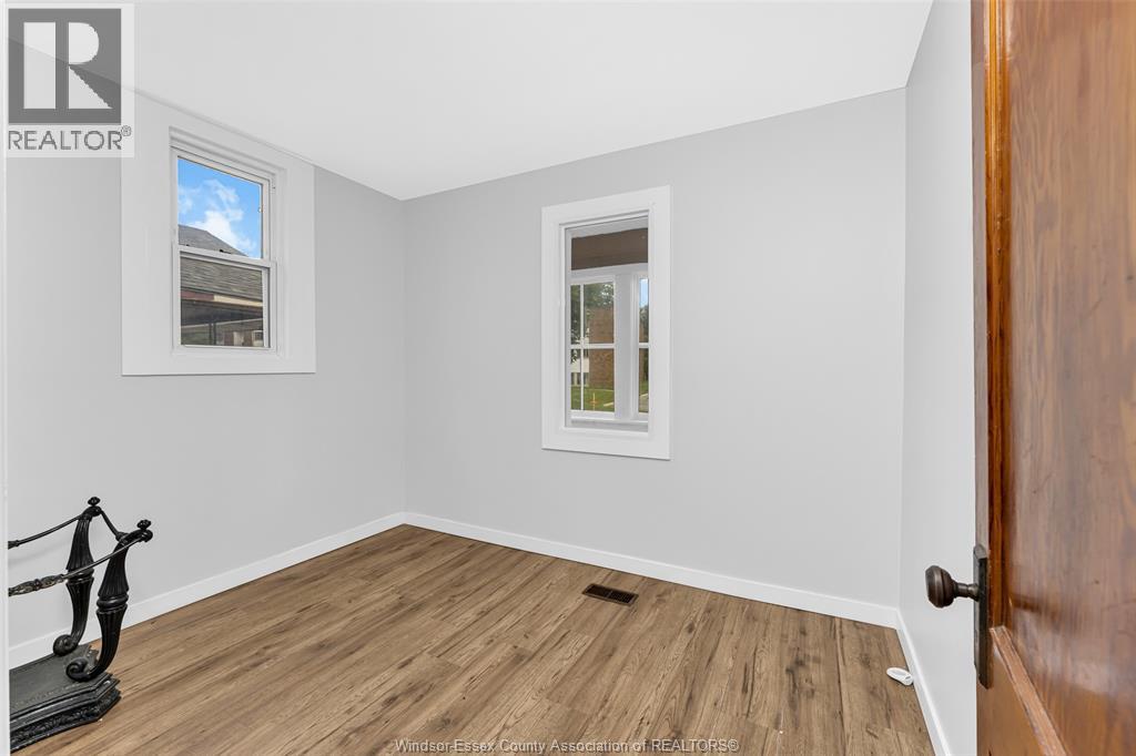 3298 COLLEGE - 10