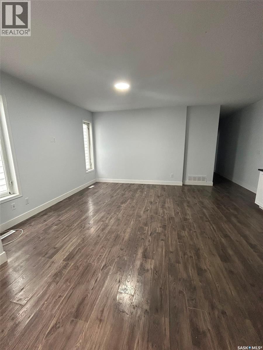 1352 Angus STREET - 45