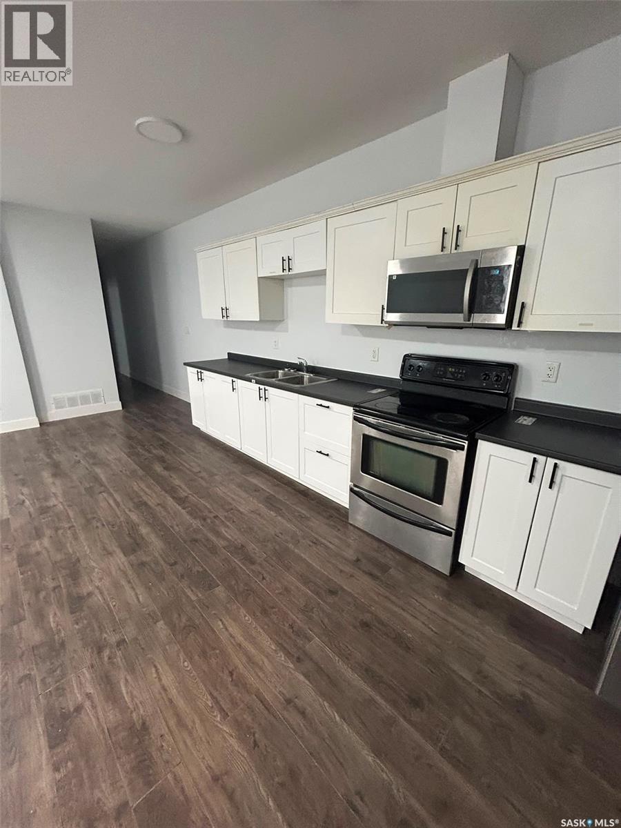 1352 Angus STREET - 54