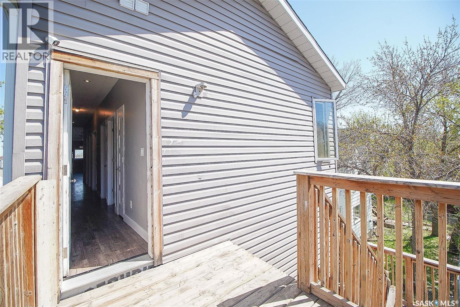 1352 Angus STREET - 56