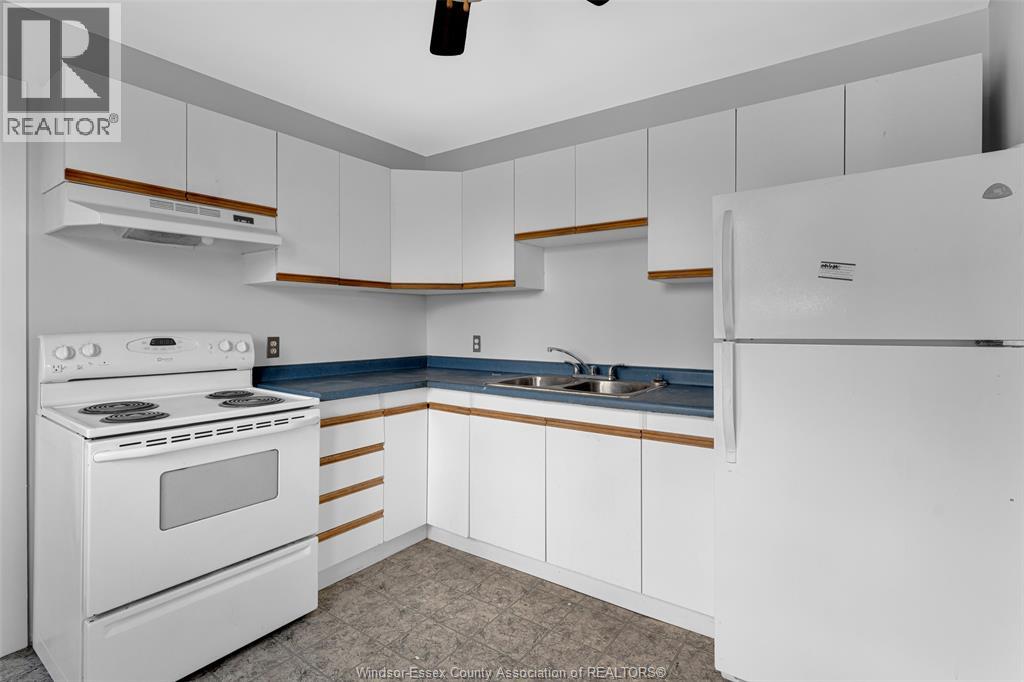 3298 COLLEGE - 8