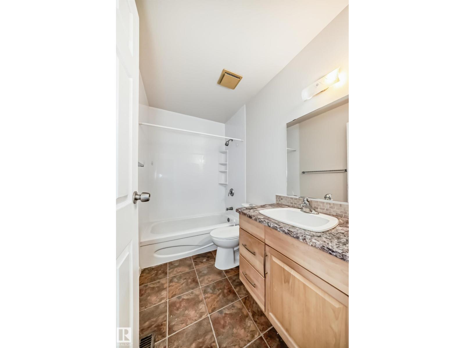 3139 109 ST NW - 22