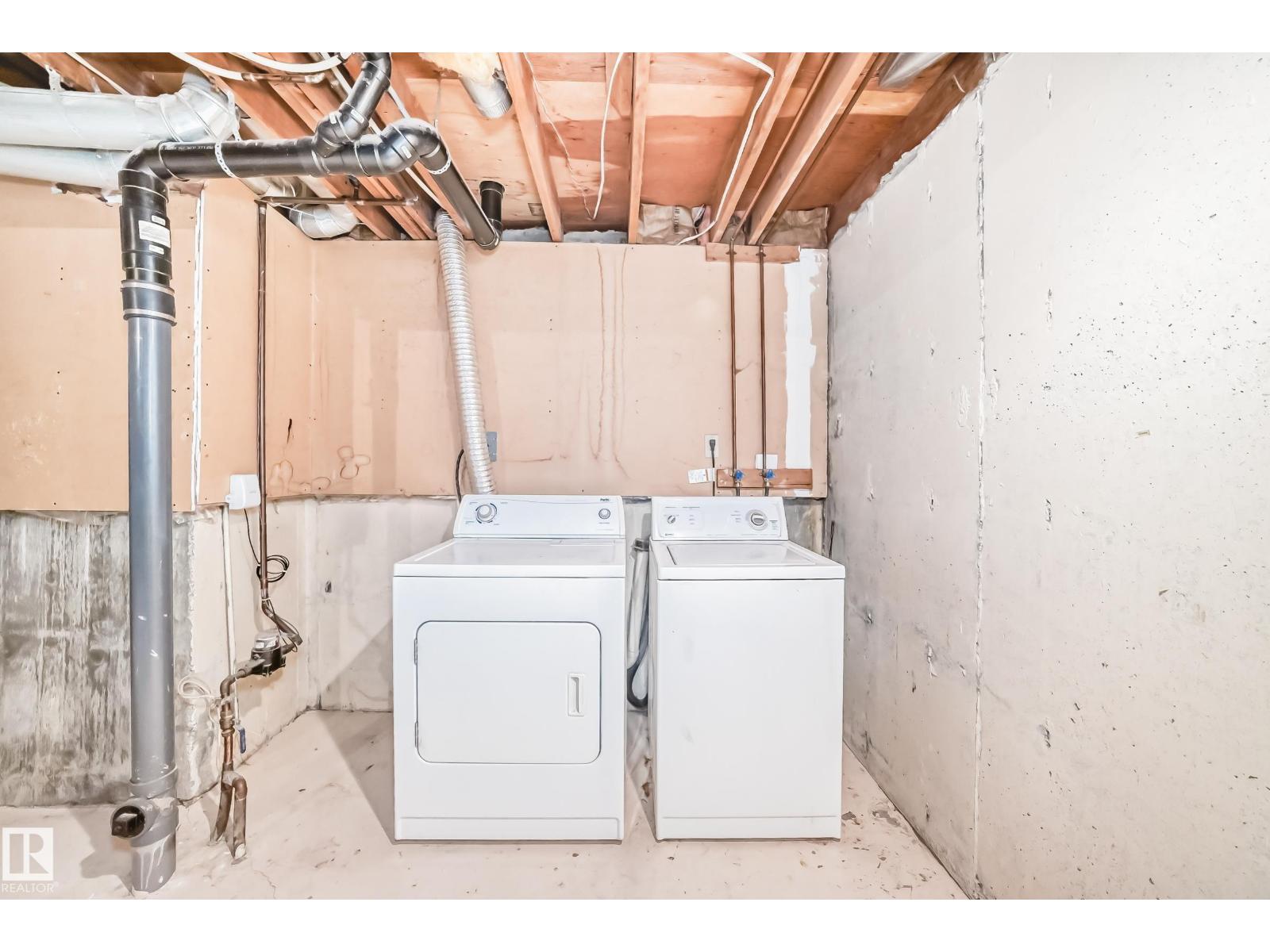 3139 109 ST NW - 31