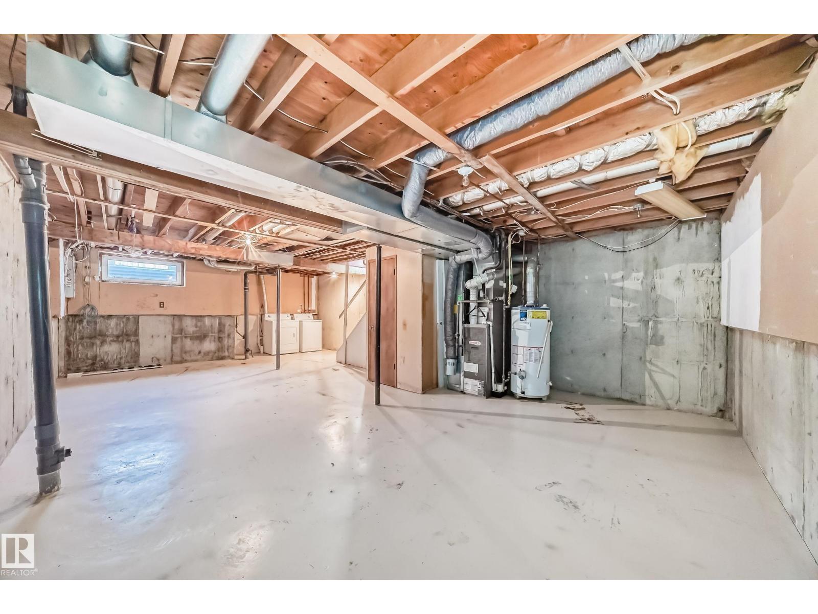 3139 109 ST NW - 33
