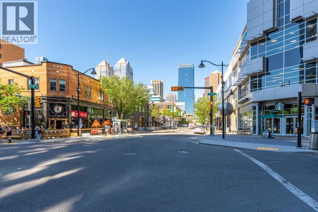 #2010 135 13 Avenue SW - 15