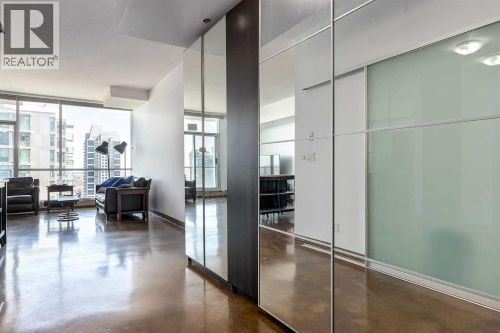 #2010 135 13 Avenue SW - 4