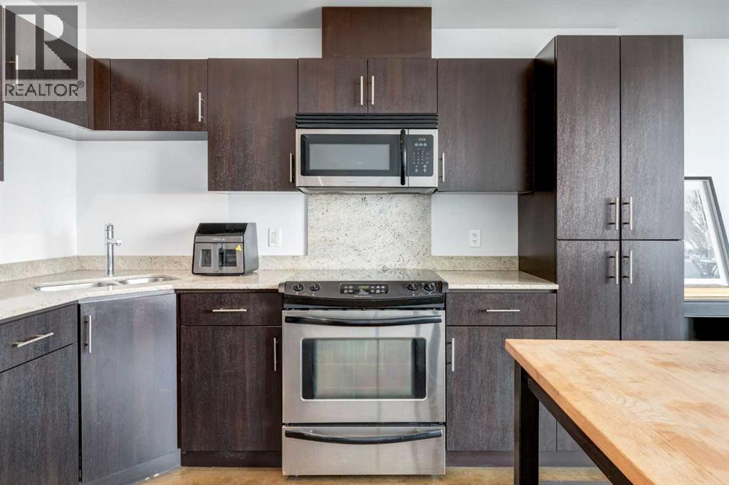 #2010 135 13 Avenue SW - 6