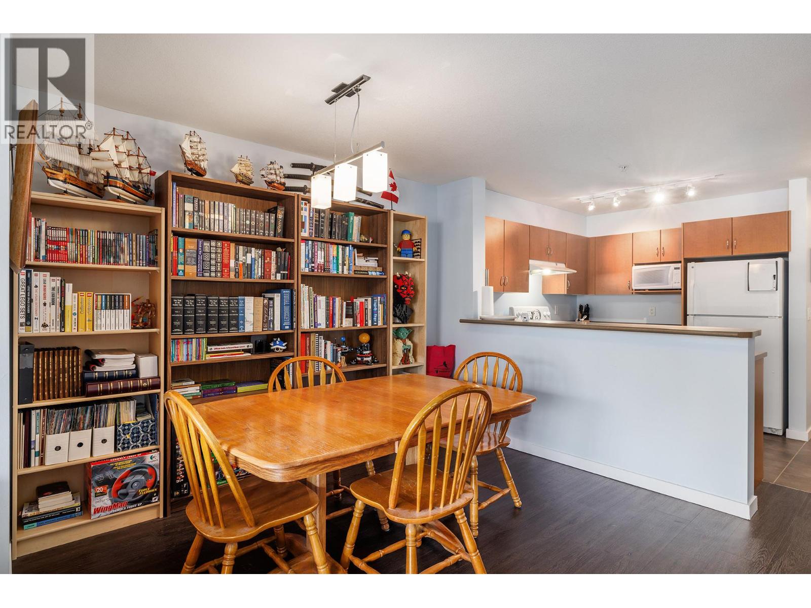 #206 555 Yates Road - 5