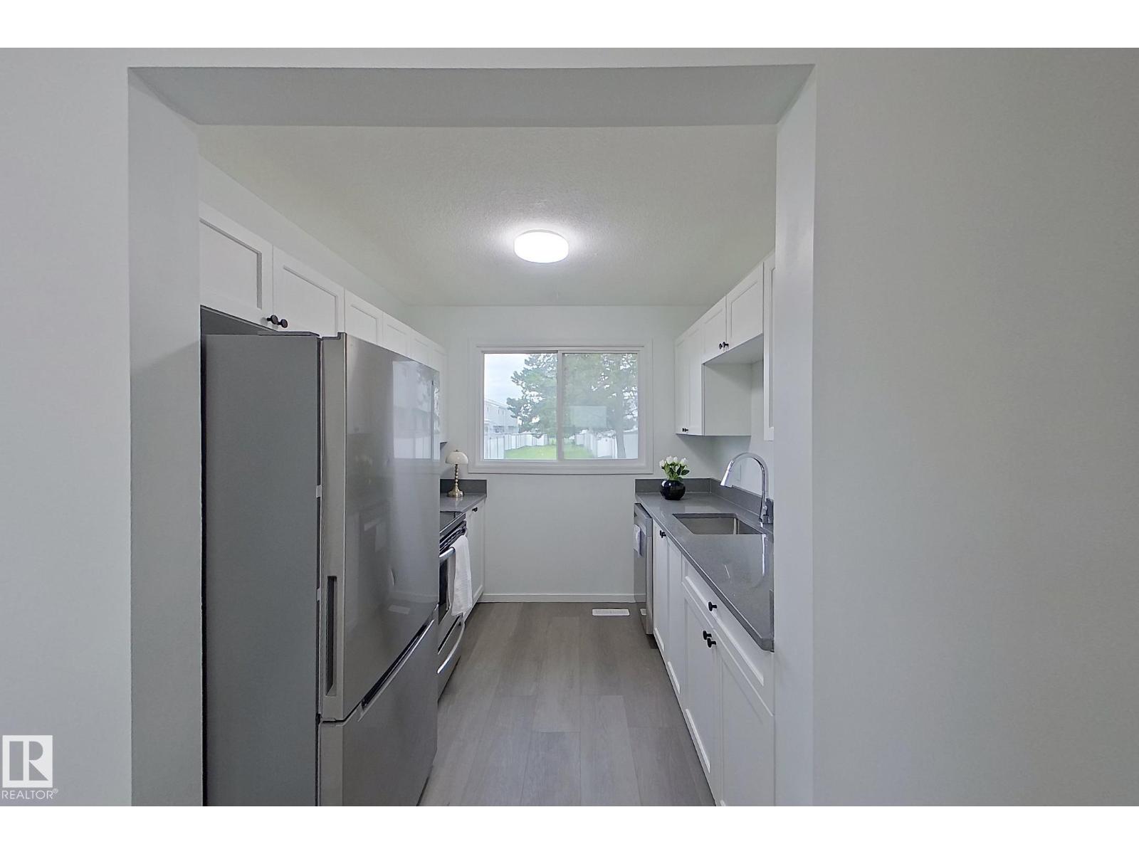 209 Dickinsfield CO NW - 30