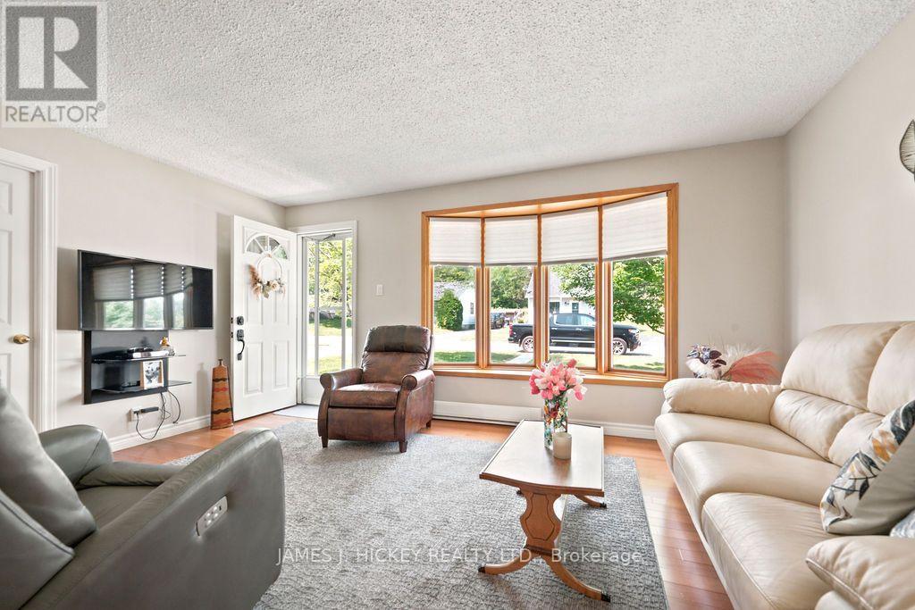 15 SUMMIT STREET - 11