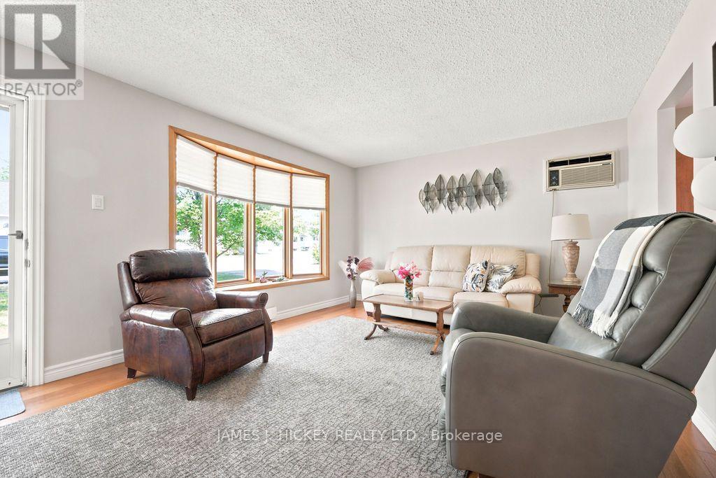 15 SUMMIT STREET - 15