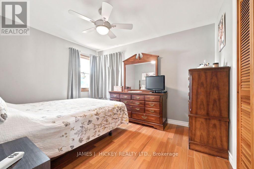 15 SUMMIT STREET - 24