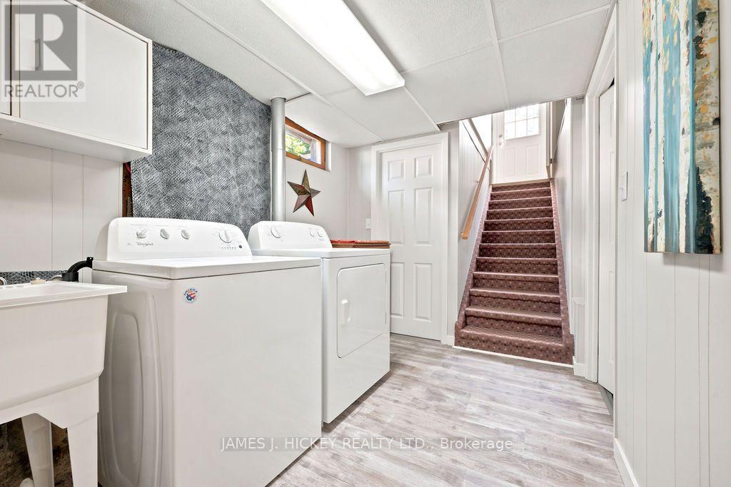 15 SUMMIT STREET - 28