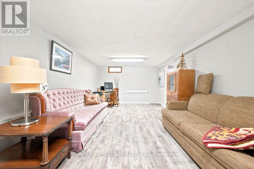 15 SUMMIT STREET - 32