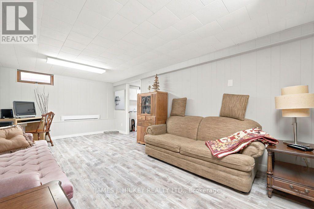 15 SUMMIT STREET - 34