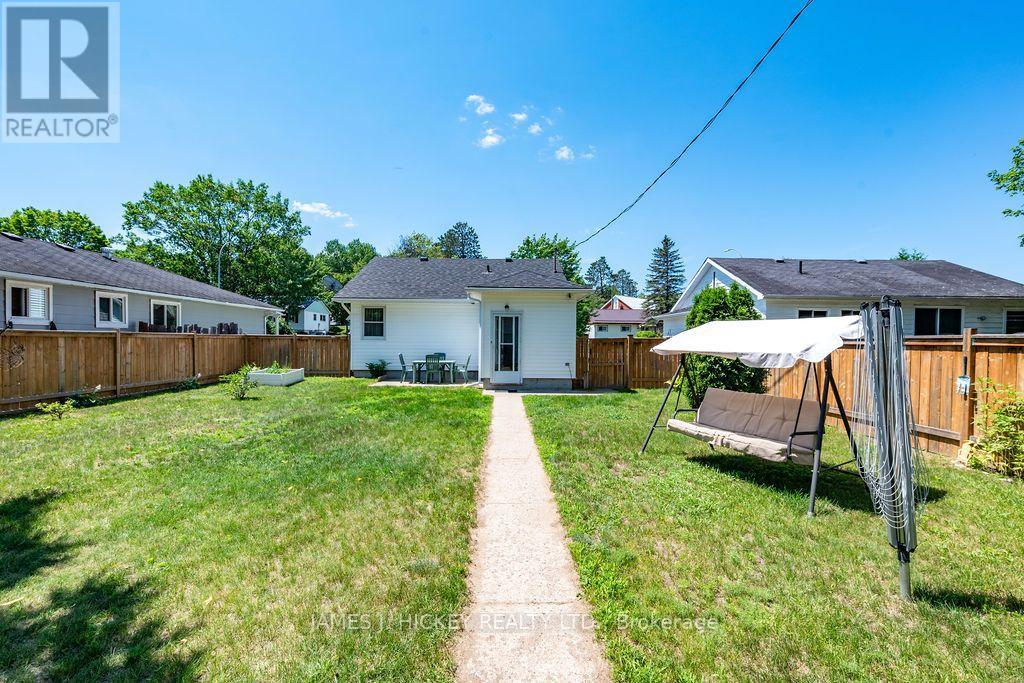 15 SUMMIT STREET - 41