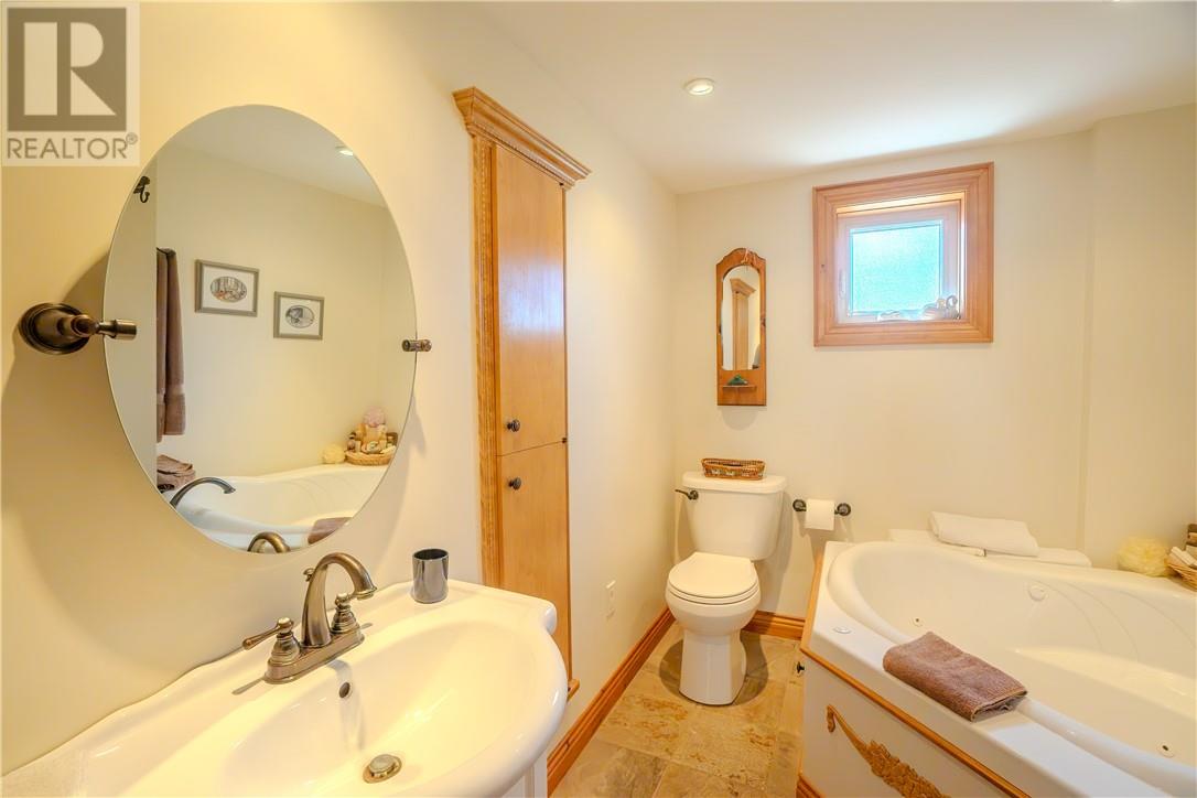 461 Annette Street - 23