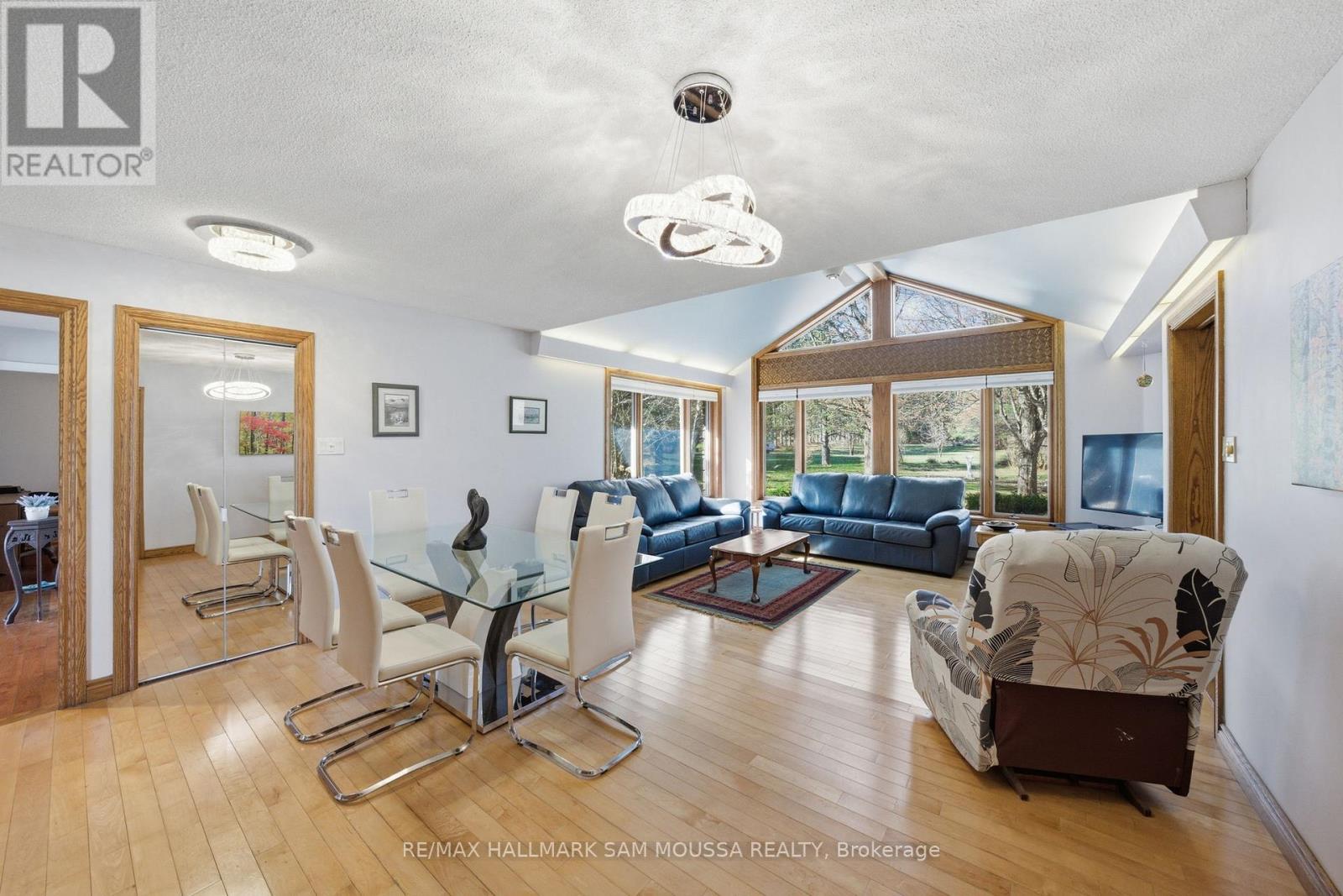 122 COLONEL NICHOLSON LANE - 10