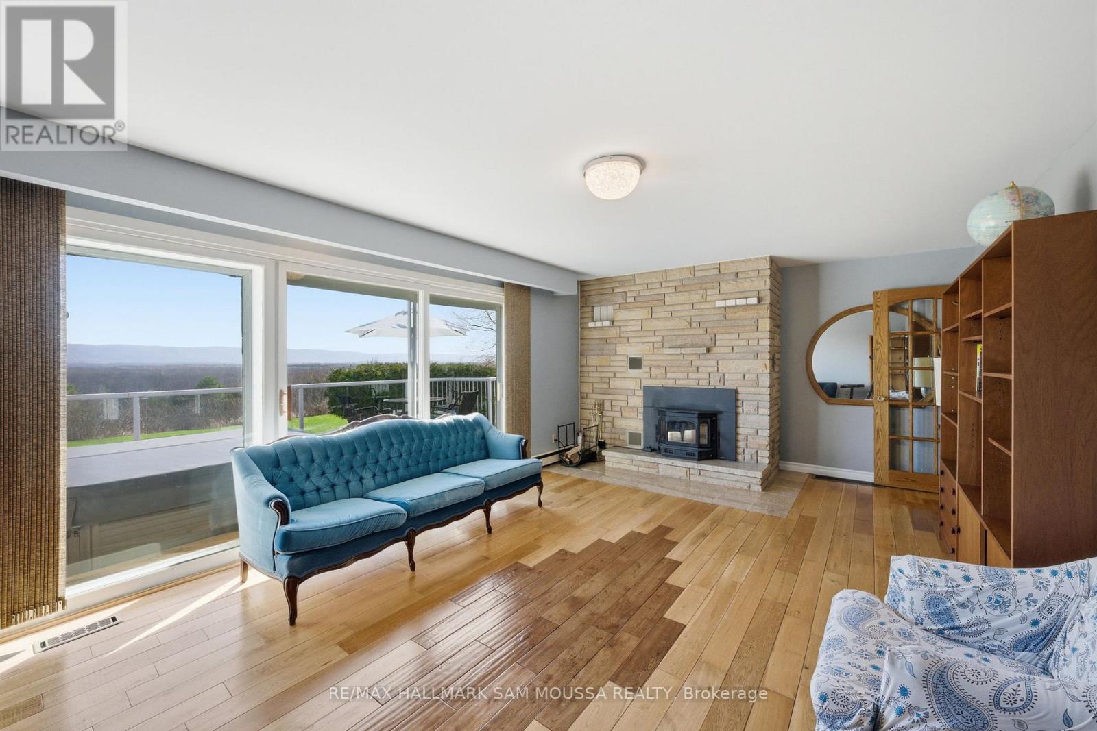 122 COLONEL NICHOLSON LANE - 14
