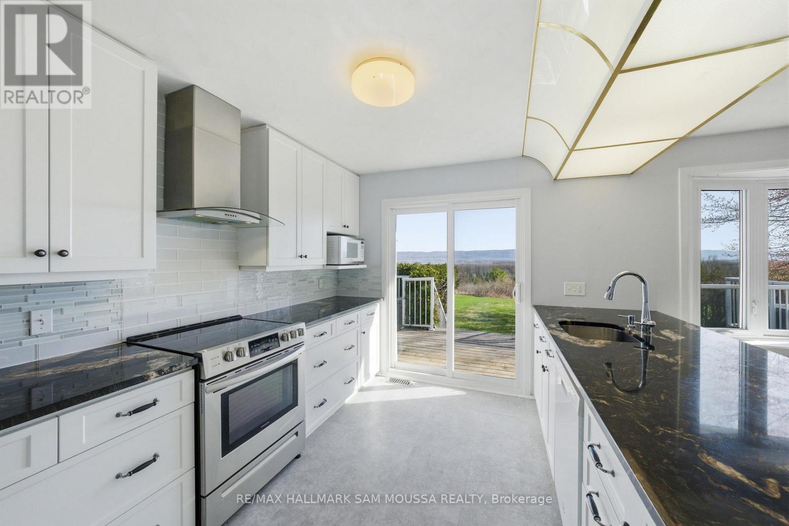 122 COLONEL NICHOLSON LANE - 17