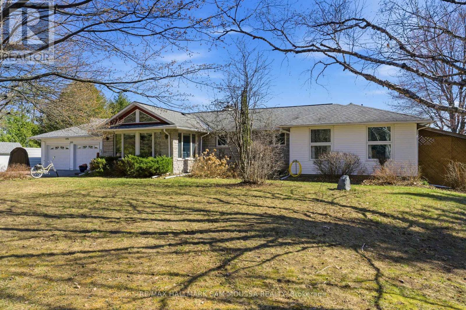 122 COLONEL NICHOLSON LANE - 2