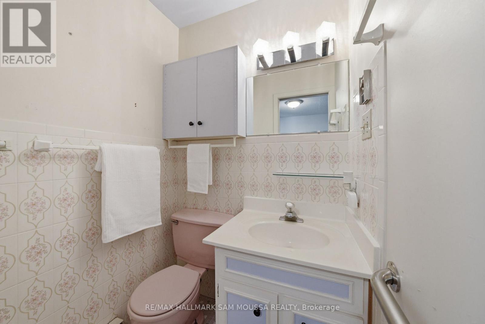 122 COLONEL NICHOLSON LANE - 26