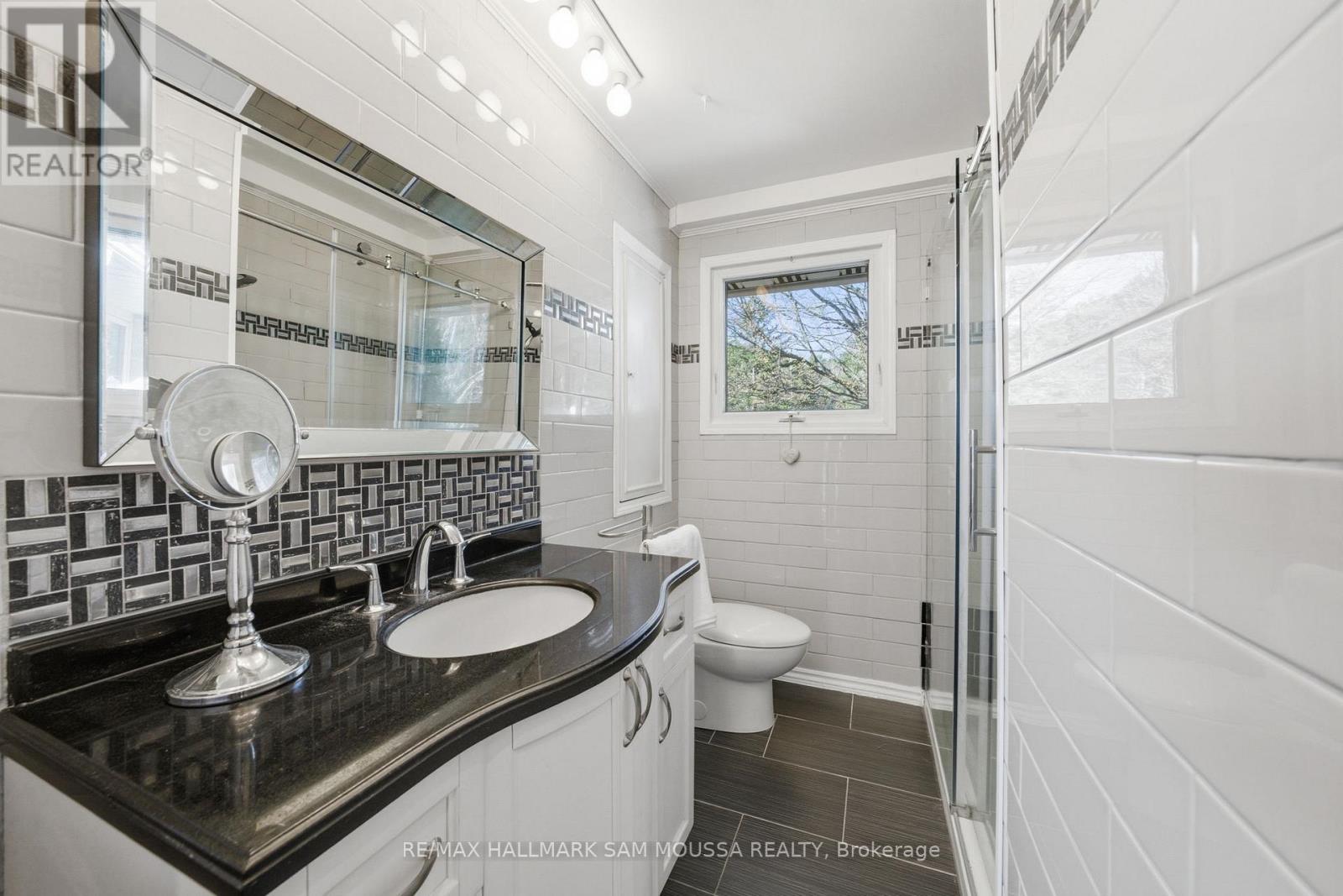 122 COLONEL NICHOLSON LANE - 29