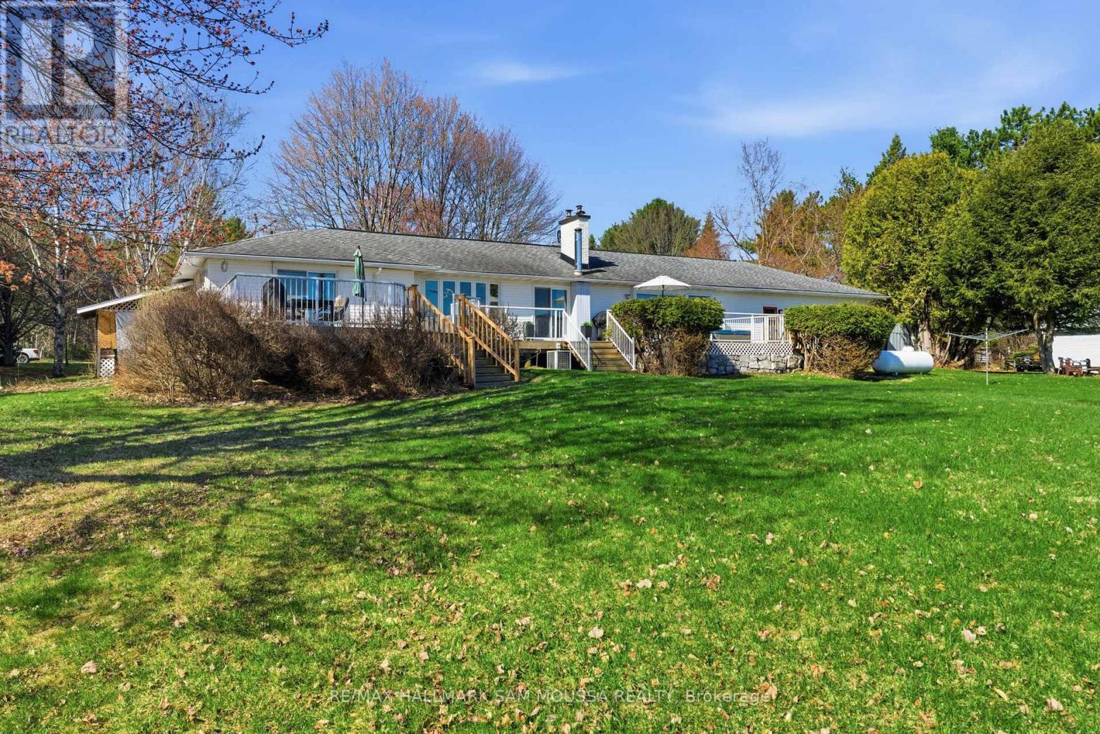 122 COLONEL NICHOLSON LANE - 41